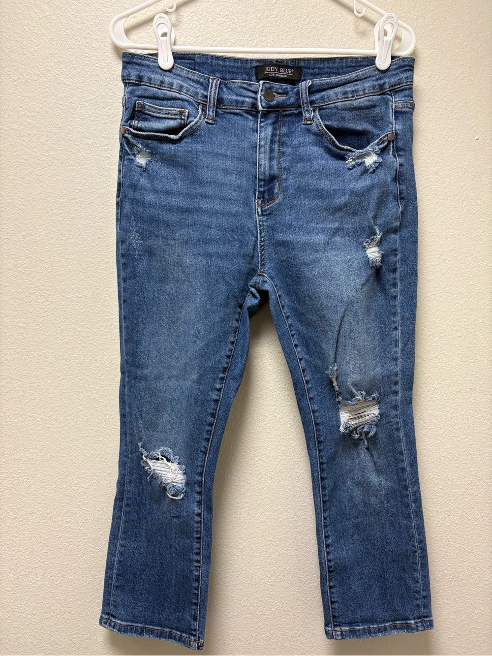 Judy Blue Women’s Skinny Medium Wash Blue Distressed Jeans Size 13/31